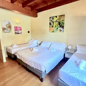 Corte Ferrari -ciao Vacanze- Italia